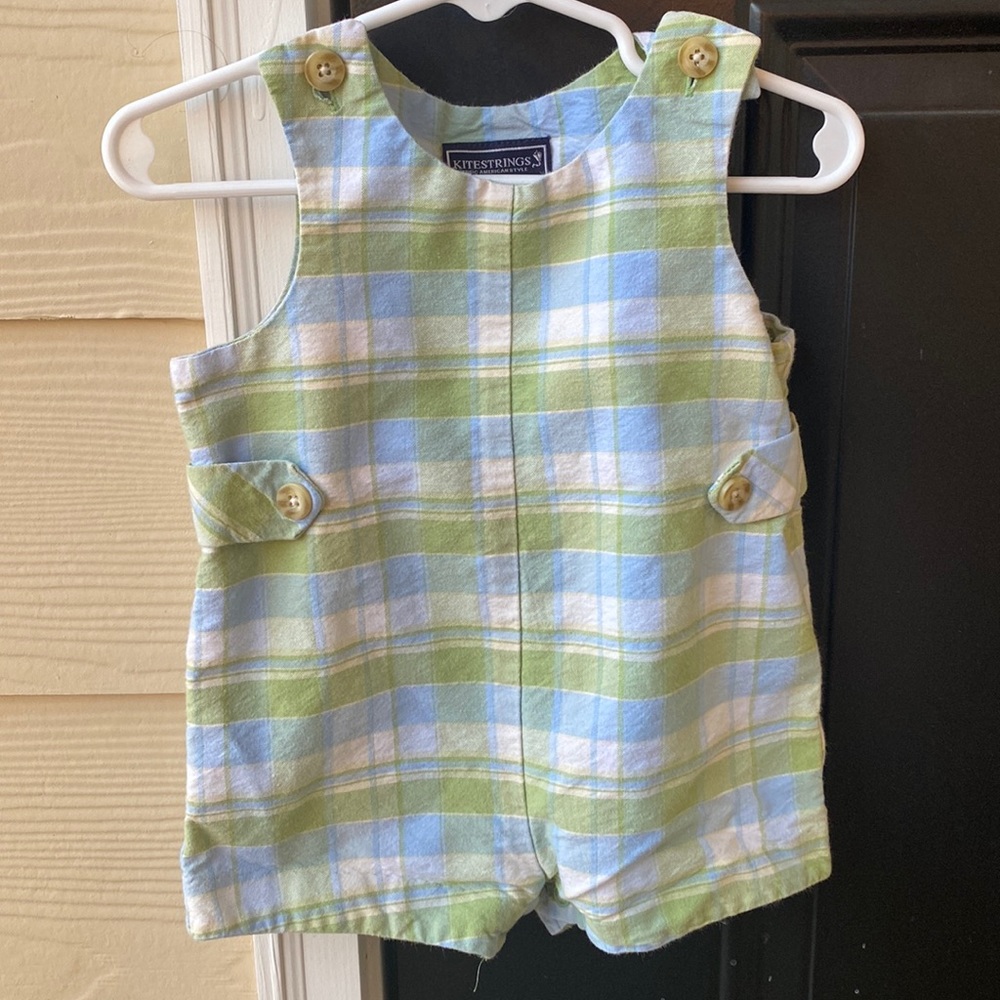 Kitestrings jon jon. 1 piece, romper, 12 months. EUC. Blue and green.